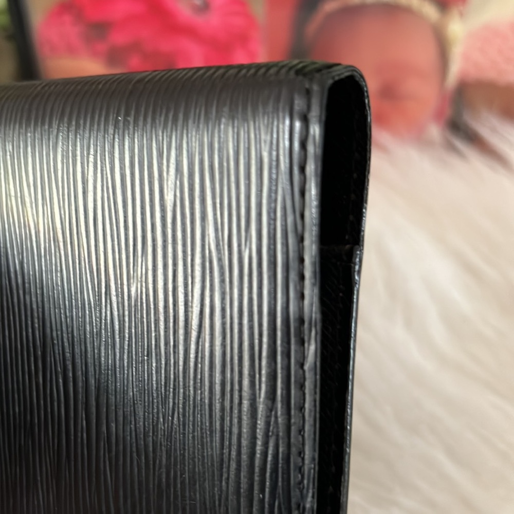 Louis Vuitton Black Epi Agenda Cover size PM. Date Code CA0957 - Picture 13 of 15